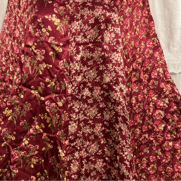 Vintage April Cornell Satiny Floral Skirt - Picture 5 of 14